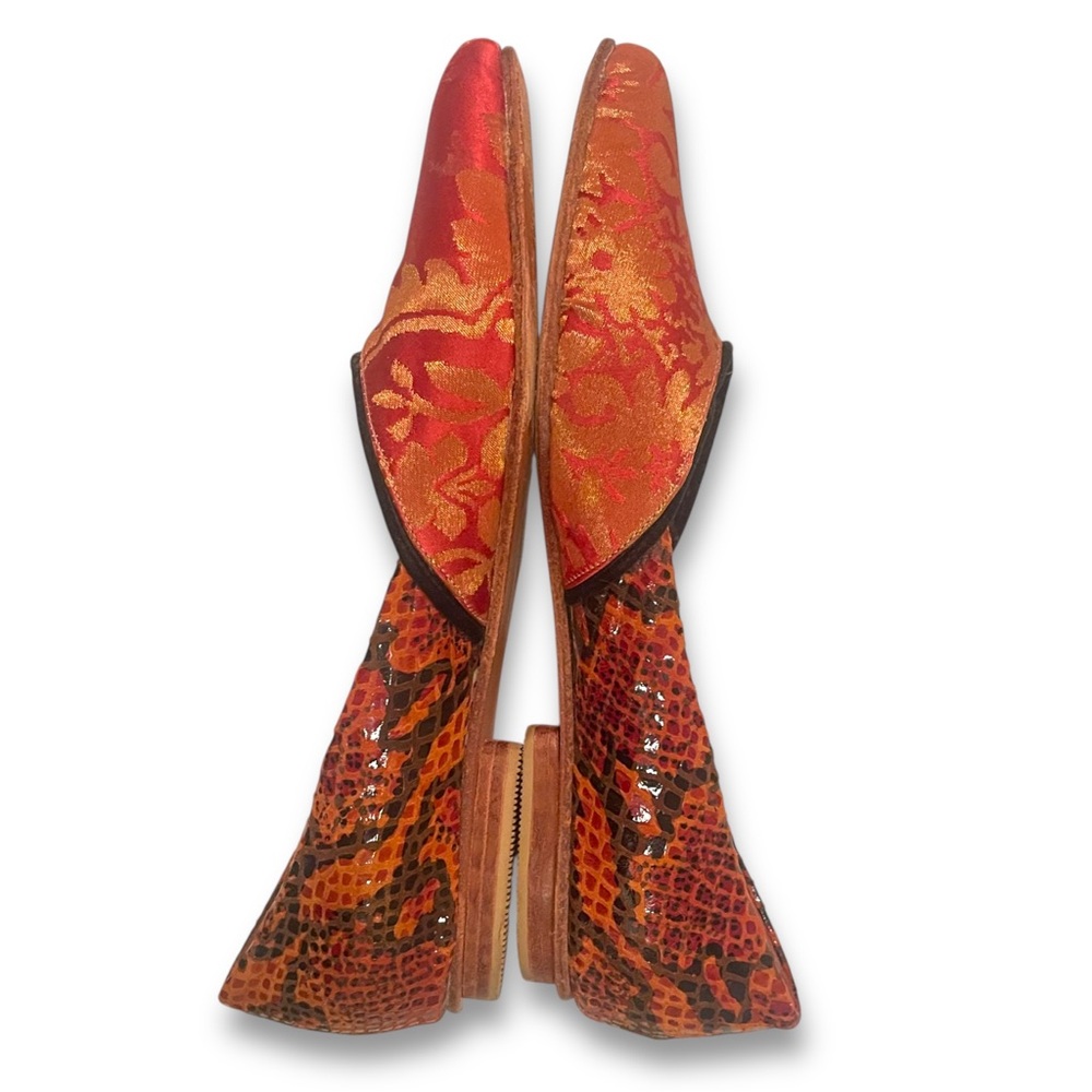 MERE Handcrafted Brocade Contrast Texture Snakeskin Pointed Toe Wood Heel Flats - Picture 5 of 16